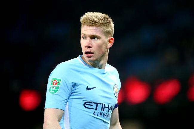 中超比赛亮点：上海海港2-1取胜山东泰山,